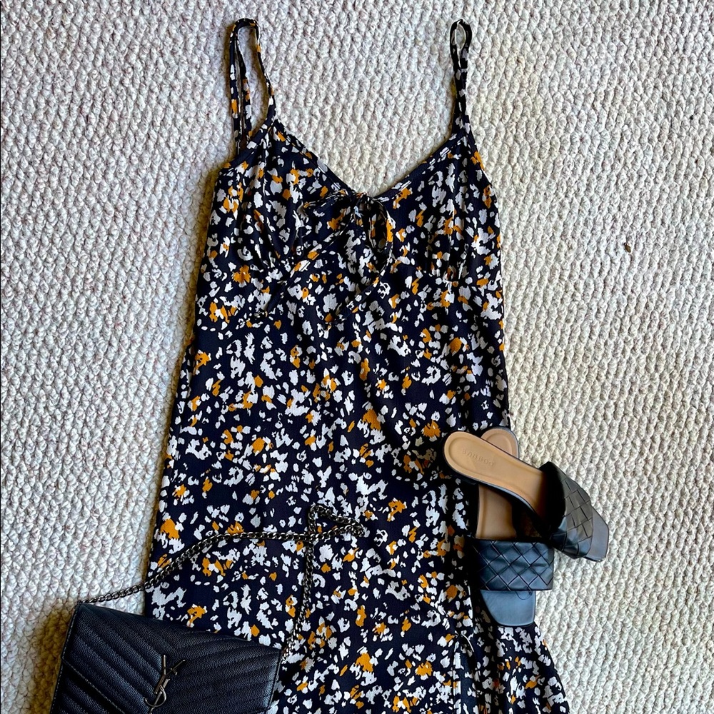 William B Midi Summer Stap Dress in Black